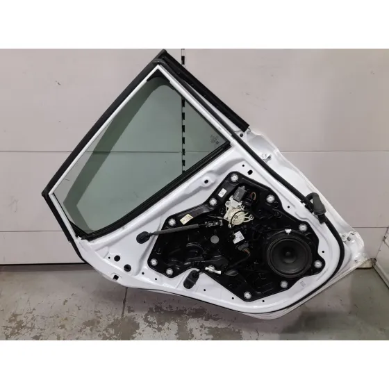 Puerta Trasera Izquierda para Ford Fiesta Vii (Hj, Hf)