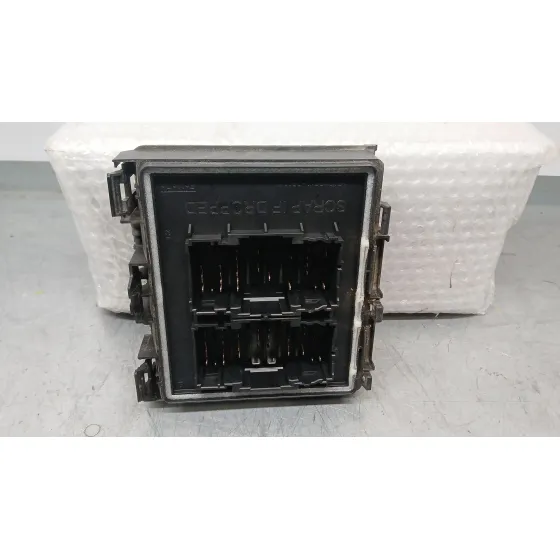 Caja Reles / Fusibles para Ford Fiesta Vii (Hj, Hf)