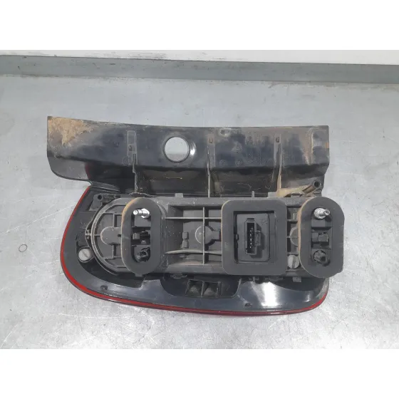 Piloto Trasero Derecho para Dacia Duster (Hs_)