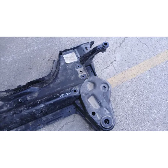 Puente Delantero para Opel Corsa F (P2Jo)