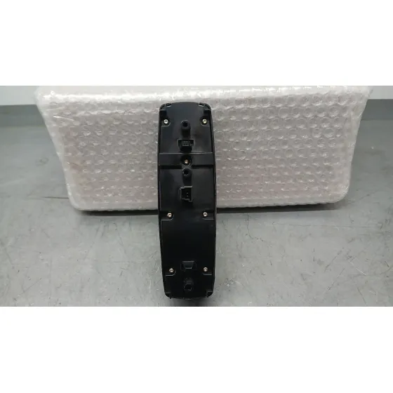 Mando Elevalunas Delantero Izquierdo para Mercedes-Benz Clase B Sports Tourer (W245)