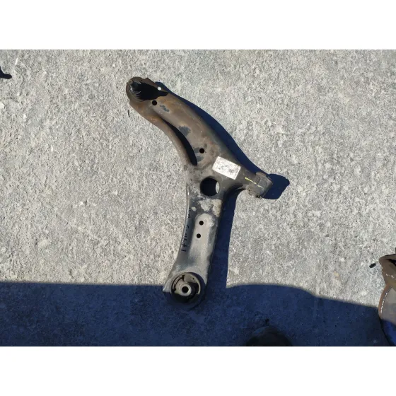 Brazo Suspension Inferior Delantero Derecho para Hyundai I20 Ii (Gb, Ib)