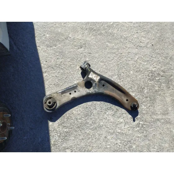 Brazo Suspension Inferior Delantero Izquierdo para Hyundai I20 Ii (Gb, Ib)