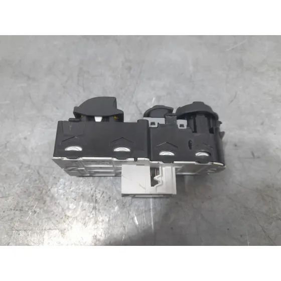 Mando Elevalunas Delantero Izquierdo para Peugeot 208 Ii (Ub_, Up_, Uw_, Uj_)
