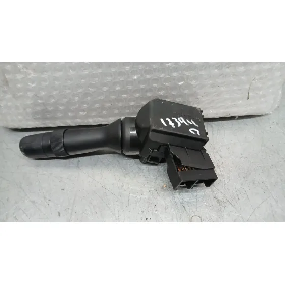 Mando Limpia para Toyota Yaris (_P13_)