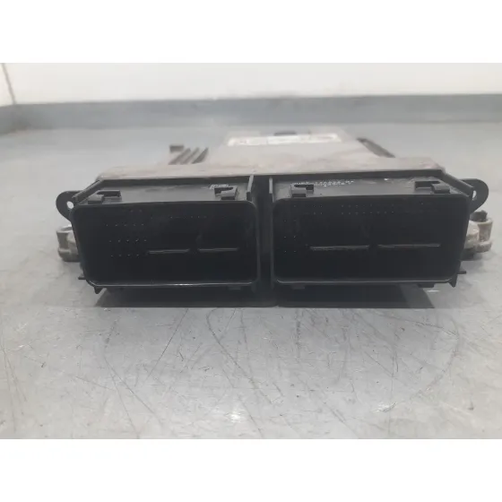 Centralita Motor Uce para Ford Focus Iii