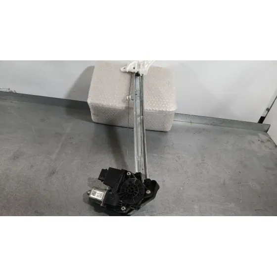 Elevalunas Delantero Izquierdo para Hyundai I20 Iii (Bc3, Bi3)