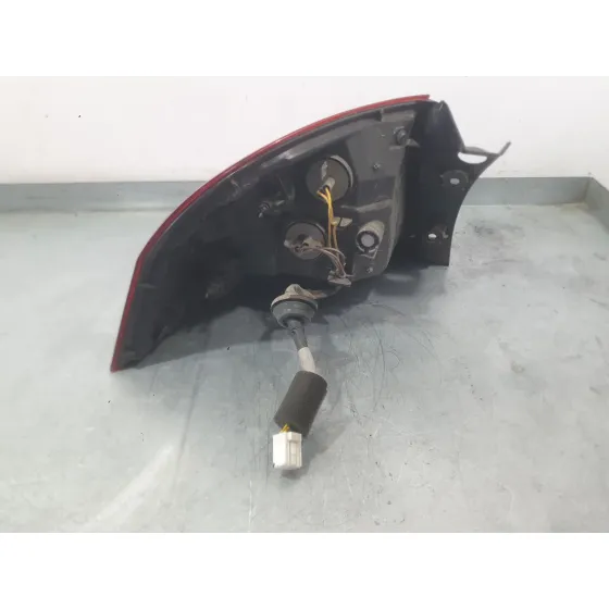 Piloto Trasero Derecho Exterior para Kia Rio Iii (Ub)