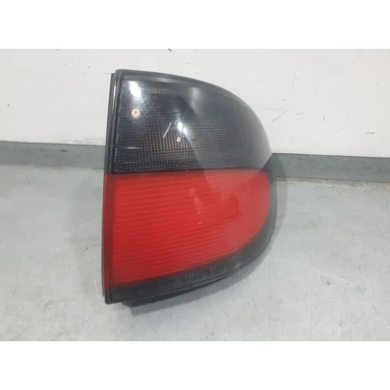 Piloto Trasero Derecho Exterior para Renault Megane I Classic (La0/1_)