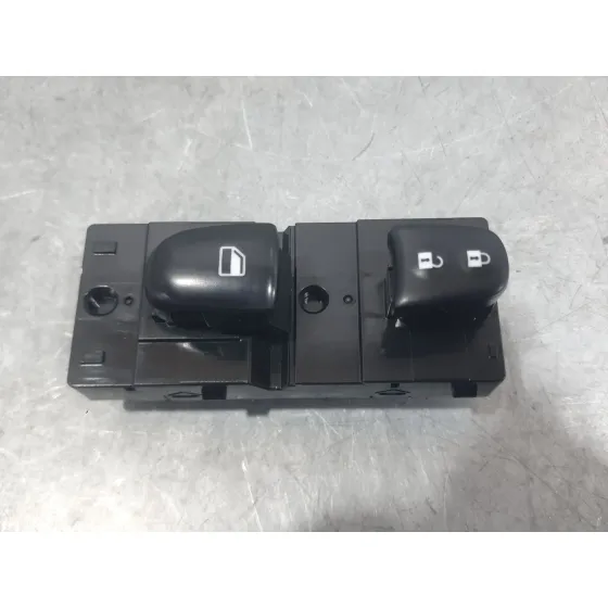 Mando Elevalunas Delantero Derecho para Nissan Micra V (K14)