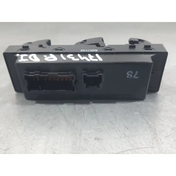 Mando Elevalunas Delantero Izquierdo para Nissan Micra V (K14)