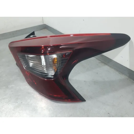 Piloto Trasero Derecho para Nissan Micra V (K14)
