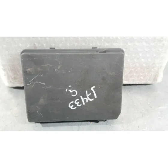 Caja Reles / Fusibles para Nissan Micra V (K14)