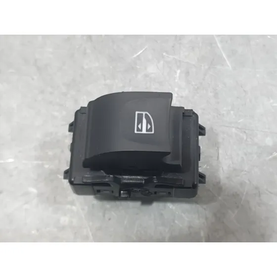 Mando Elevalunas Delantero Derecho para Dacia Sandero Iii