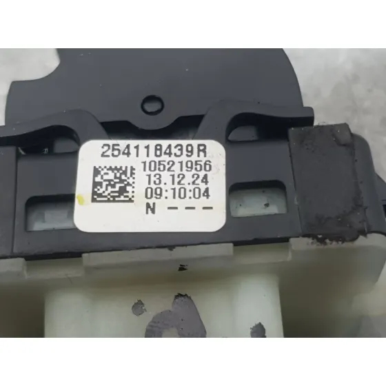 Mando Elevalunas Delantero Derecho para Dacia Sandero Iii