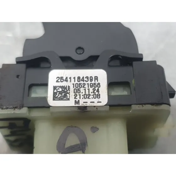 Mando Elevalunas Trasero Derecho para Dacia Sandero Iii