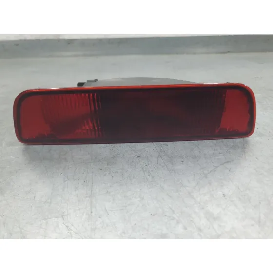 Piloto Trasero Central para Nissan Micra V (K14)