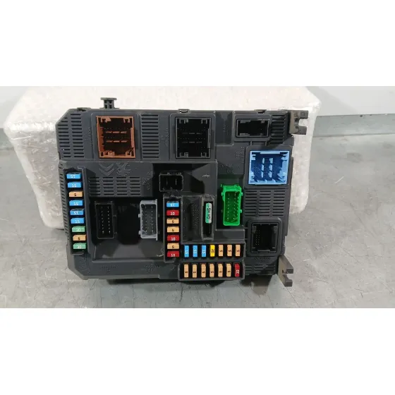 Caja Reles / Fusibles para Peugeot 308 Sw Ii (Lc_, Lj_, Lr_, Lx_, L4_)