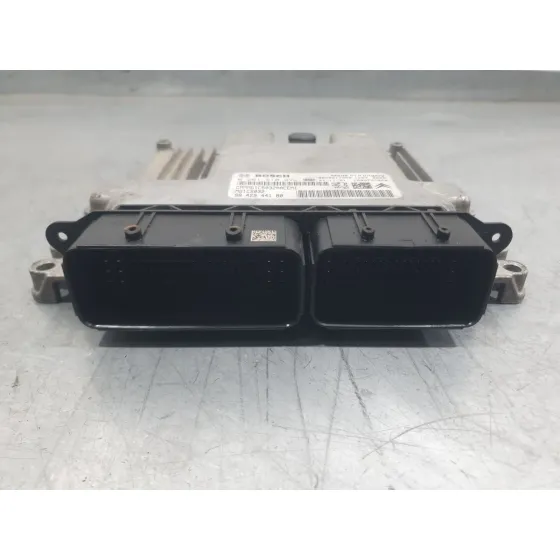 Centralita Motor Uce para Opel Corsa F (P2Jo)
