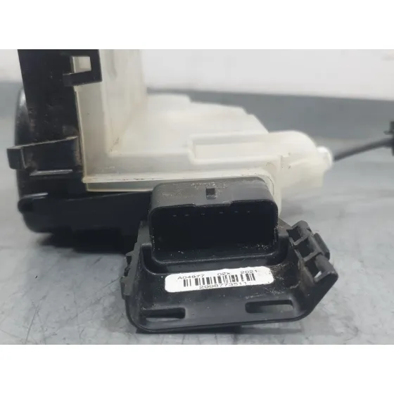 Cerradura Puerta Trasera Derecha para Opel Corsa F (P2Jo)