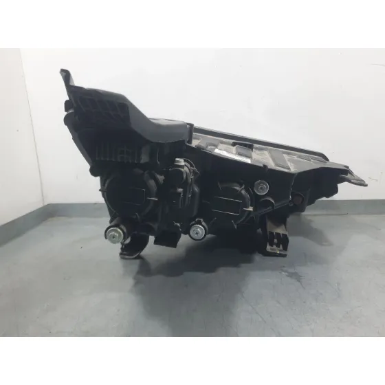 Faro Izquierdo para Kg Mobility Korando (C300)