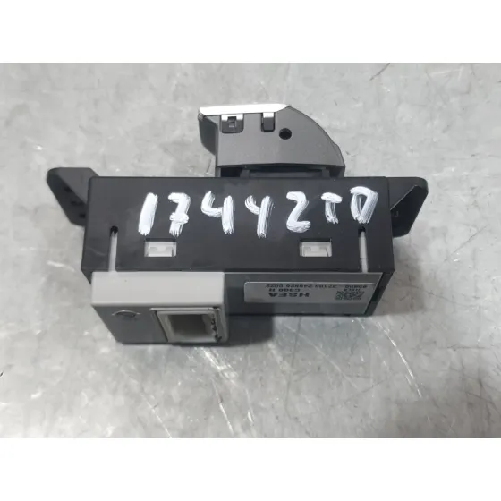 Mando Elevalunas Trasero Derecho para Kg Mobility Korando (C300)