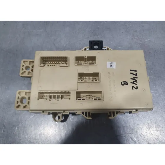 Caja Reles / Fusibles para Kg Mobility Korando (C300)