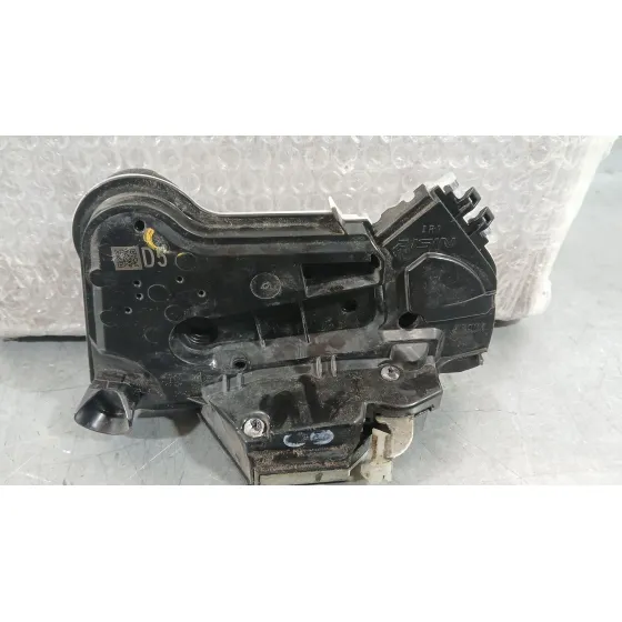 Cerradura Puerta Delantera Derecha para Toyota Corolla Ranchera Familiar (_E21_)