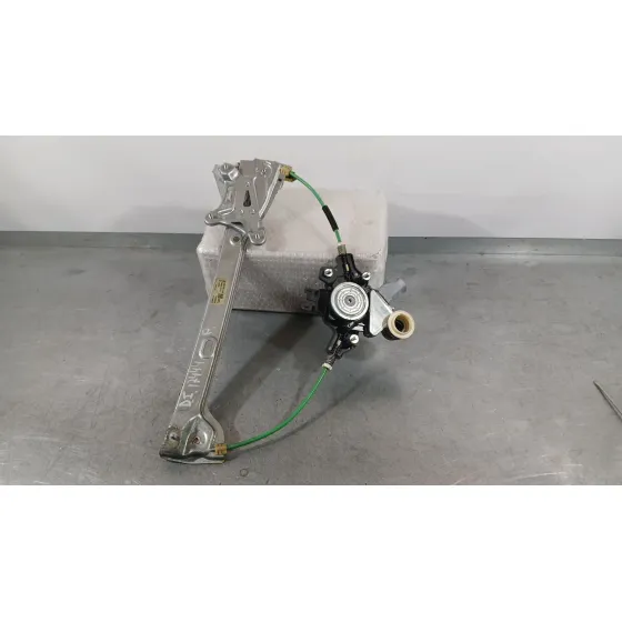 Elevalunas Delantero Izquierdo para Toyota Corolla Ranchera Familiar (_E21_)
