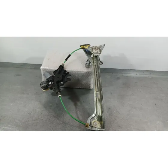 Elevalunas Delantero Izquierdo para Toyota Corolla Ranchera Familiar (_E21_)