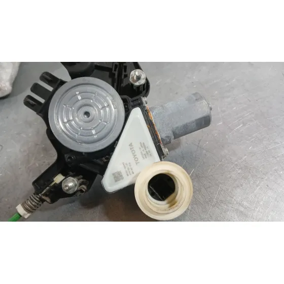 Elevalunas Delantero Izquierdo para Toyota Corolla Ranchera Familiar (_E21_)
