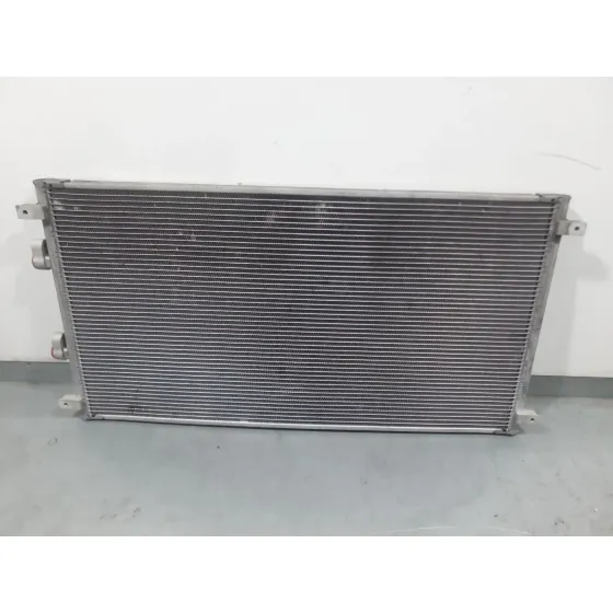 Condensador / Radiador Aire Acondicionado para Nissan Leaf (Ze0)