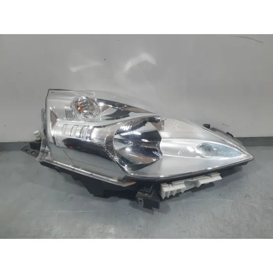 Faro Derecho para Nissan Leaf (Ze0)