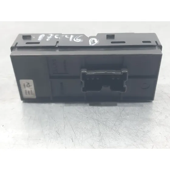 Mando Elevalunas Delantero Derecho para Nissan Leaf (Ze0)