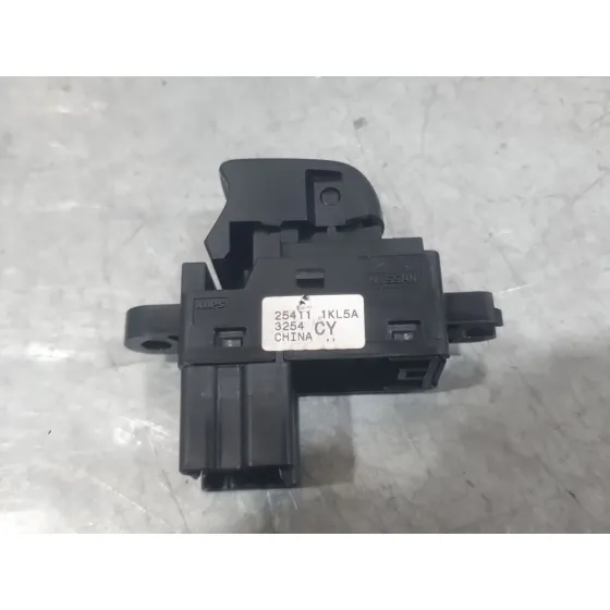 Mando Elevalunas Trasero Derecho para Nissan Leaf (Ze0)