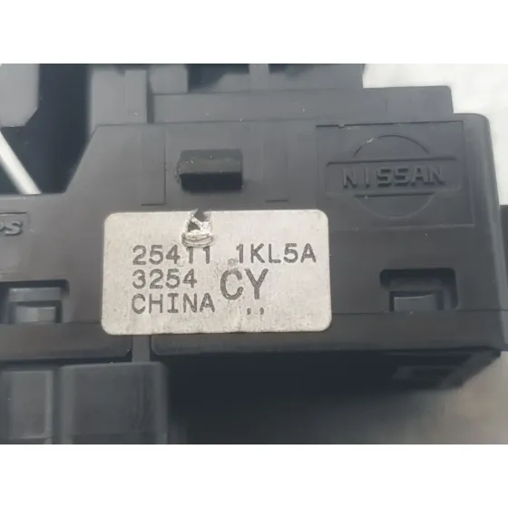 Mando Elevalunas Trasero Derecho para Nissan Leaf (Ze0)