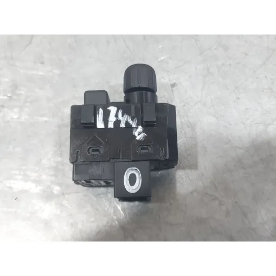 Mando Retrovisor para Nissan Leaf (Ze0)