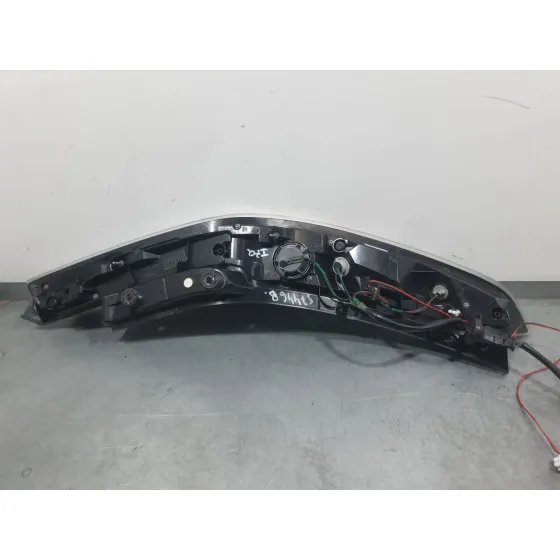 Piloto Trasero Izquierdo para Nissan Leaf (Ze0)