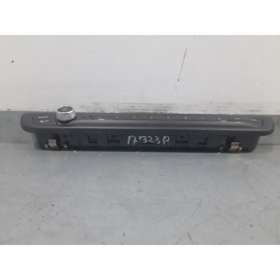 Mando Radio para Bmw Serie 1 Lim. (F40)