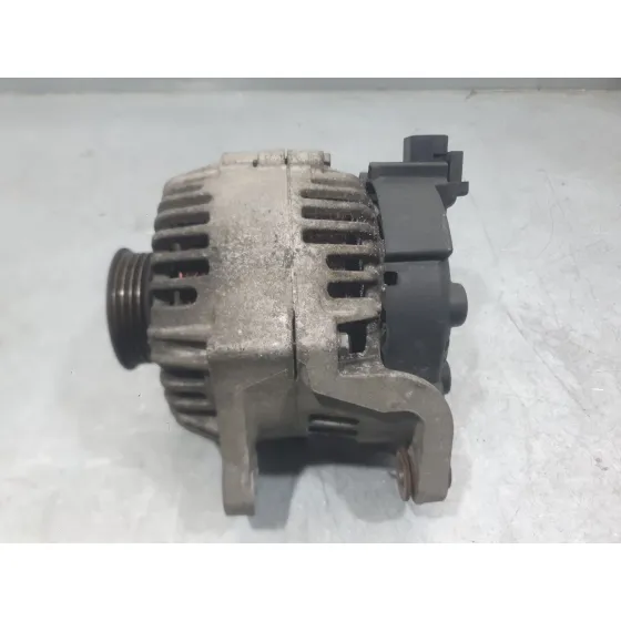 Alternador para Nissan Micra Iii (K12)