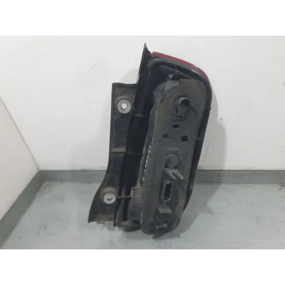 Piloto Trasero Izquierdo para Nissan Micra Iii (K12)