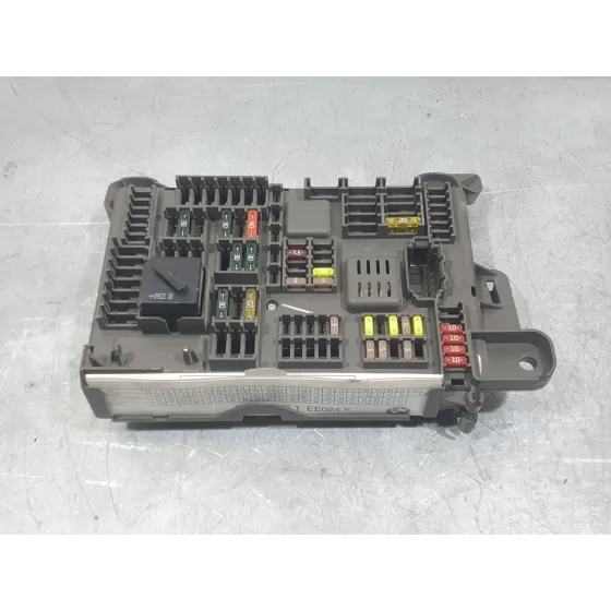 Caja Reles / Fusibles para Bmw X5 (E70)