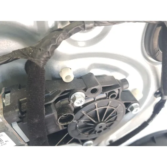 Elevalunas Trasero Izquierdo para Hyundai Ix20 (Jc)