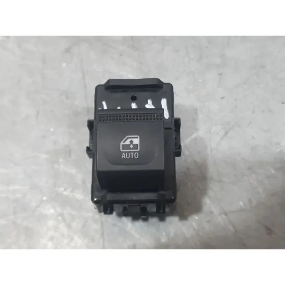 Mando Elevalunas Trasero Derecho para Mitsubishi Colt