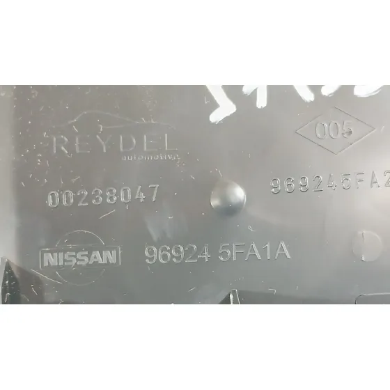 Cargador Inductivo para Nissan Micra V (K14)