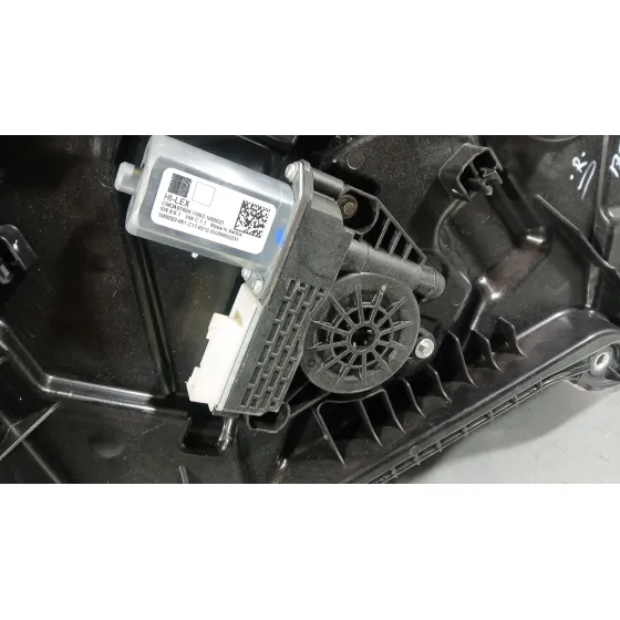 Elevalunas Delantero Derecho para Bmw 1 (F40)