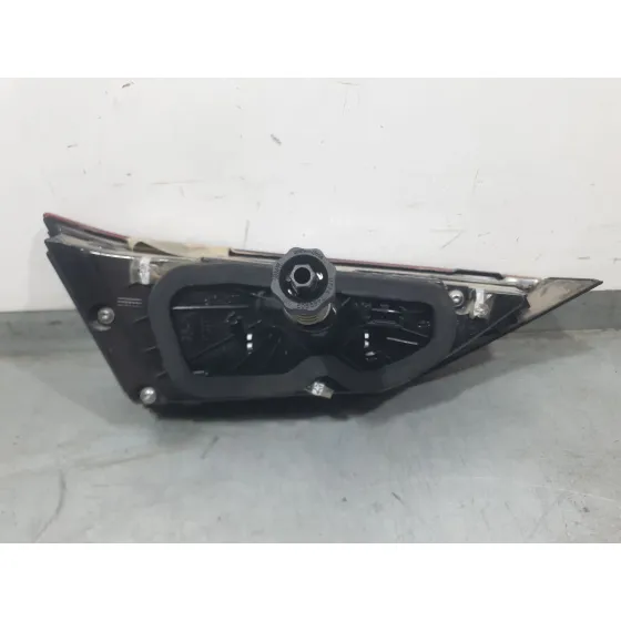 Piloto Trasero Derecho Interior para Bmw 1 (F40)