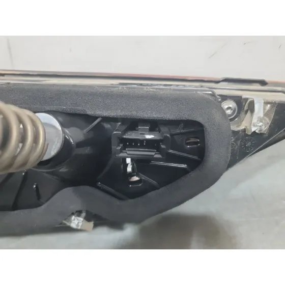 Piloto Trasero Derecho Interior para Bmw 1 (F40)