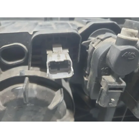 Faro Derecho para Renault Talisman (Lp_)