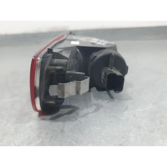 Piloto Trasero Central para Nissan Micra V (K14)
